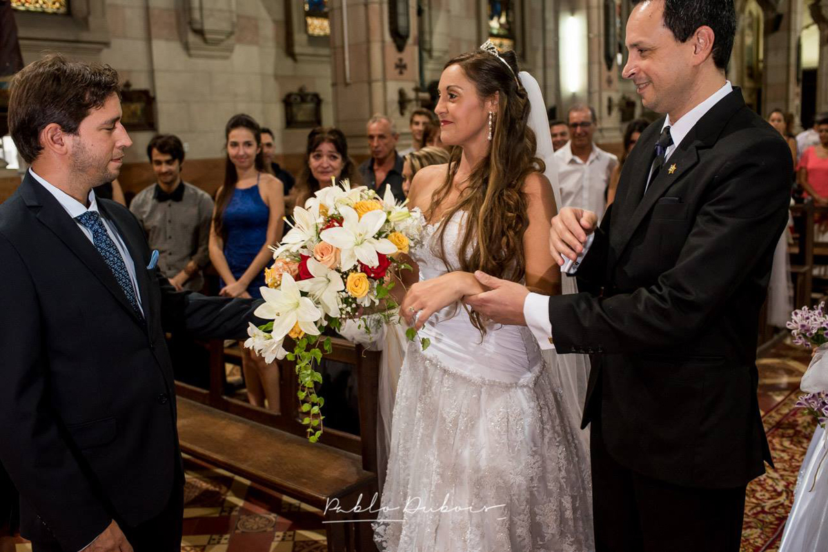 Fotos de la boda de Cris y Joaquín, registro de ceremonia y fiesta  por Pablo Dubois Fotografía